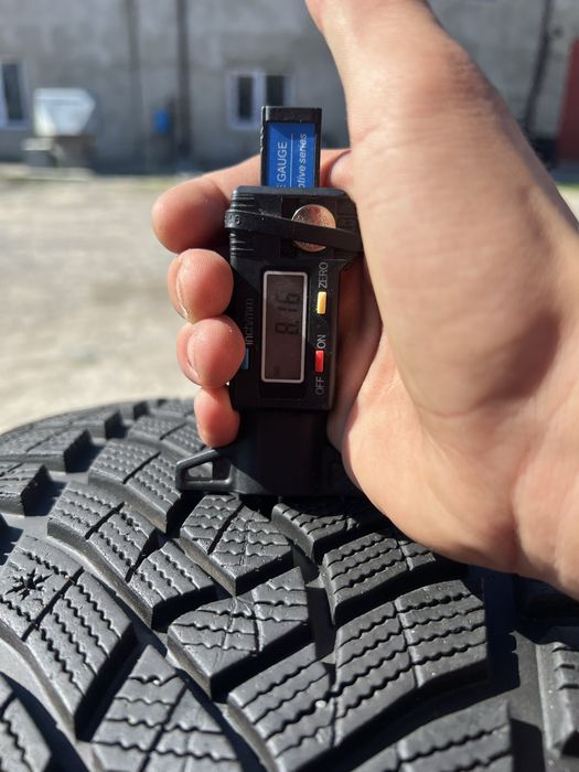 Шини 275/35/21 ЯК НОВІ‼️ 8+mm‼️Goodyear‼️;зимові;резина склад R21
