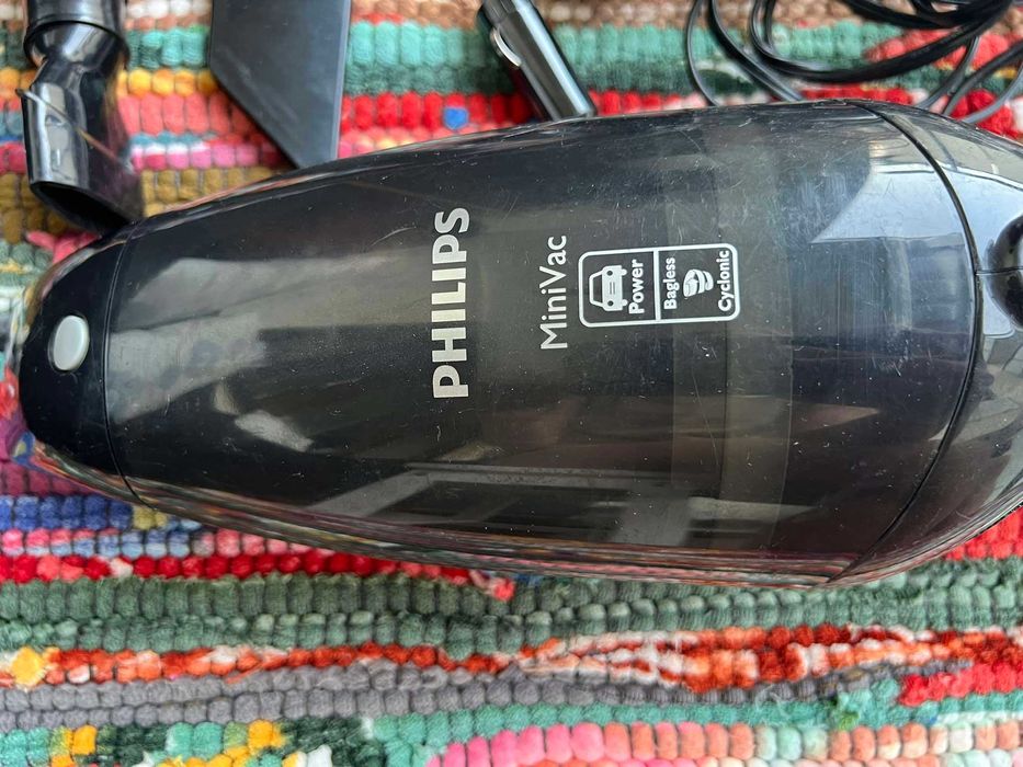 Odkurzacz samochodowy Philips MiniVac FC6141/01