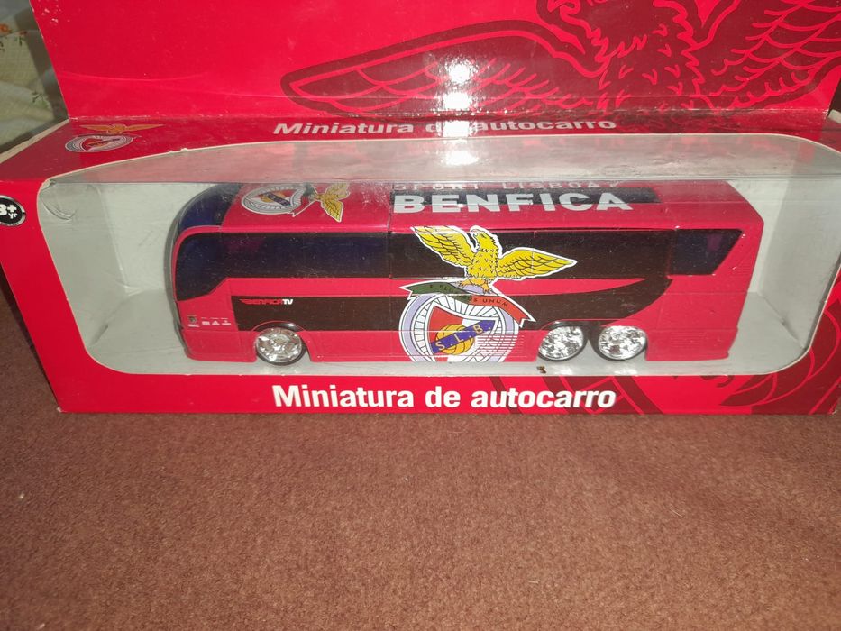Autocarro do SLB novo
