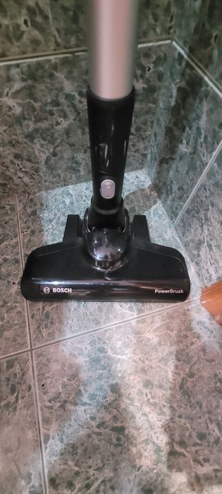 Aspirador Vertical BOSCH BBS611MAT Unlimited 6