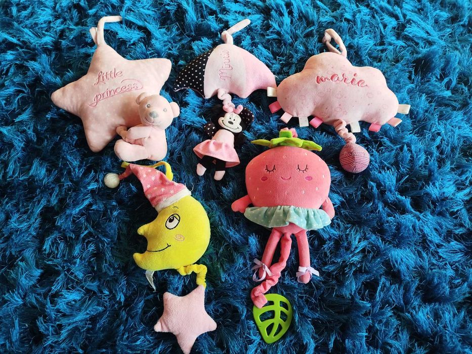 Maskotki pozytywki do łóżeczka dla dziecka