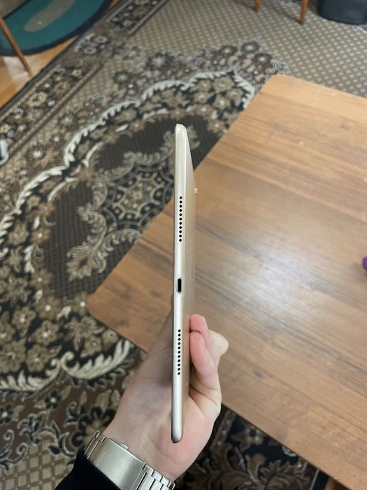 Айпад про 2017 года 10.5 дюймов