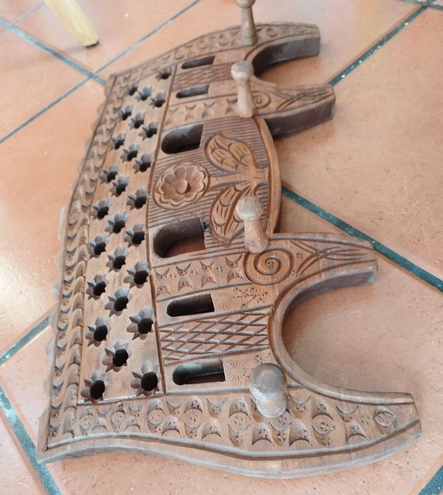 Bengaleiro - cabide de parede em madeira maciça