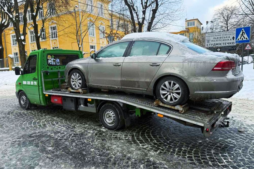 Швидкий евакуатор у Львові — подача 15–20 хв лавета