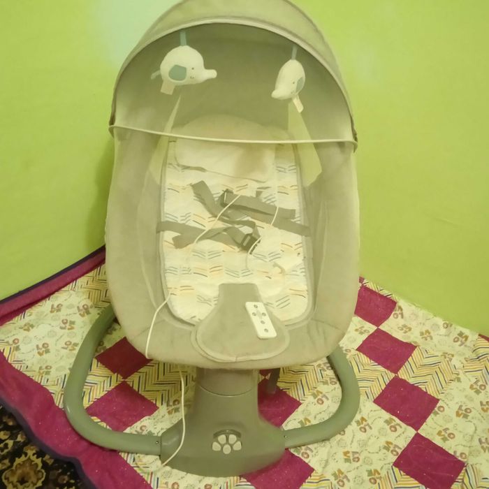 Продам заколисуючий центр Mastela