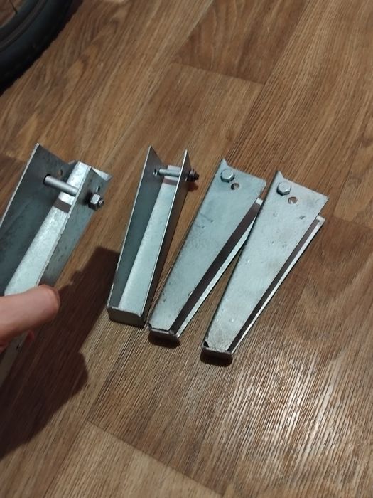 Ножки для ванной. 4 шт за 600 грн