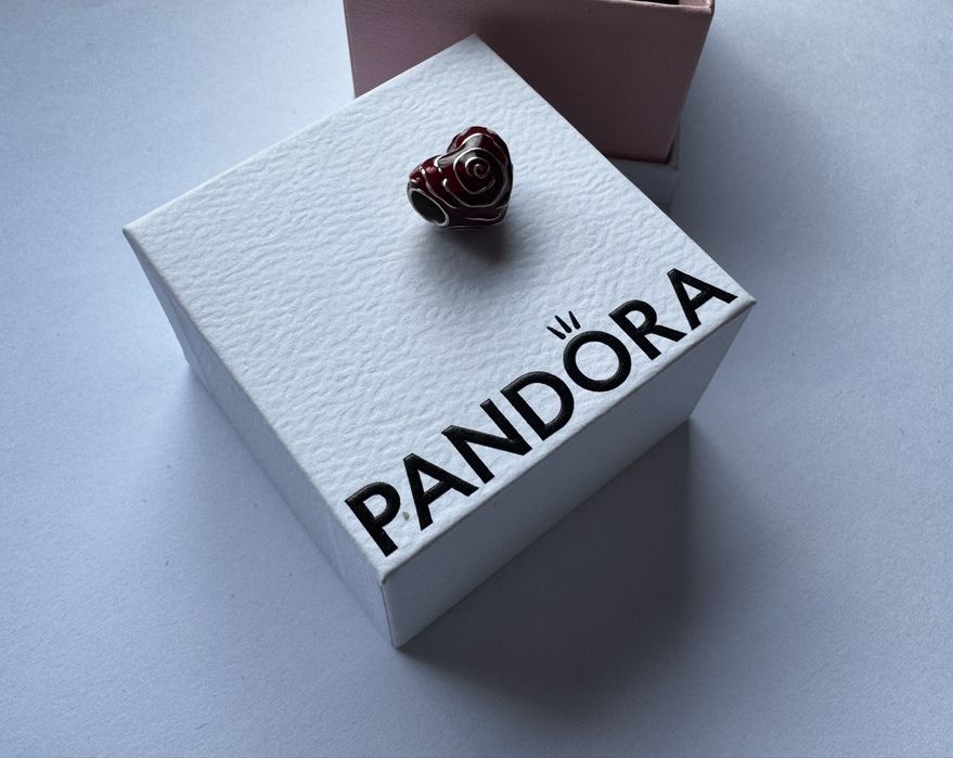 Charms serduszko pandora