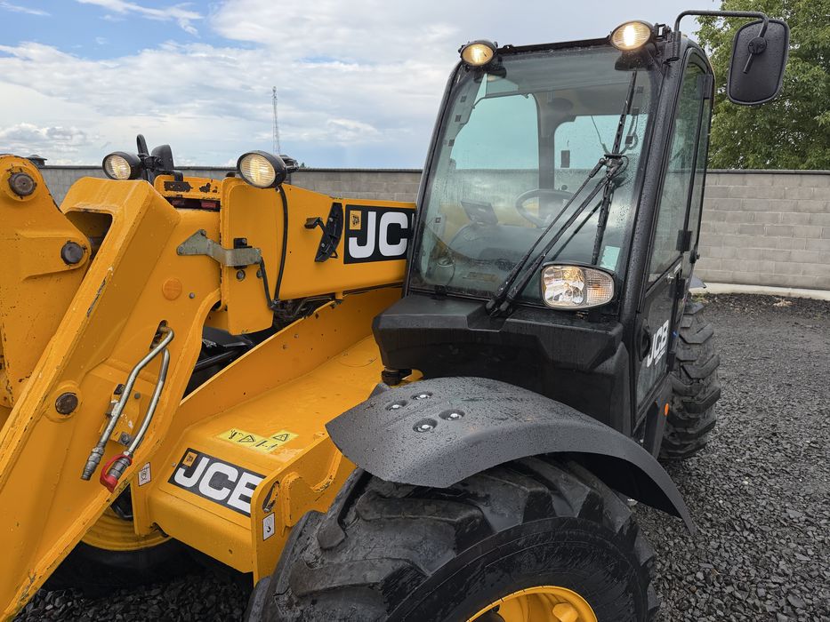 JCB 531-70 Agri 2017r погрущик manitou