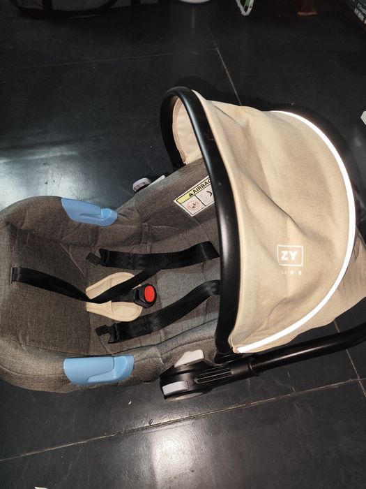 Carrinho bebé zippy