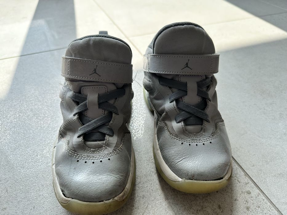 Nike buty dla dzieci Jordan rozmiar 33,5