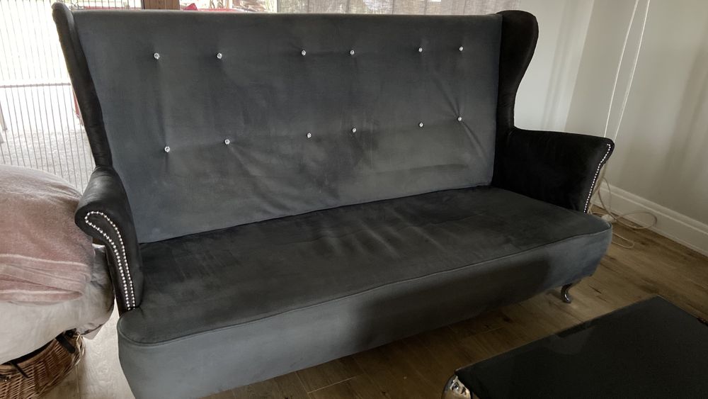 Wypoczynek, sofy, kanapy, kanapa, ludwik, glamour, chesterfield, uszak