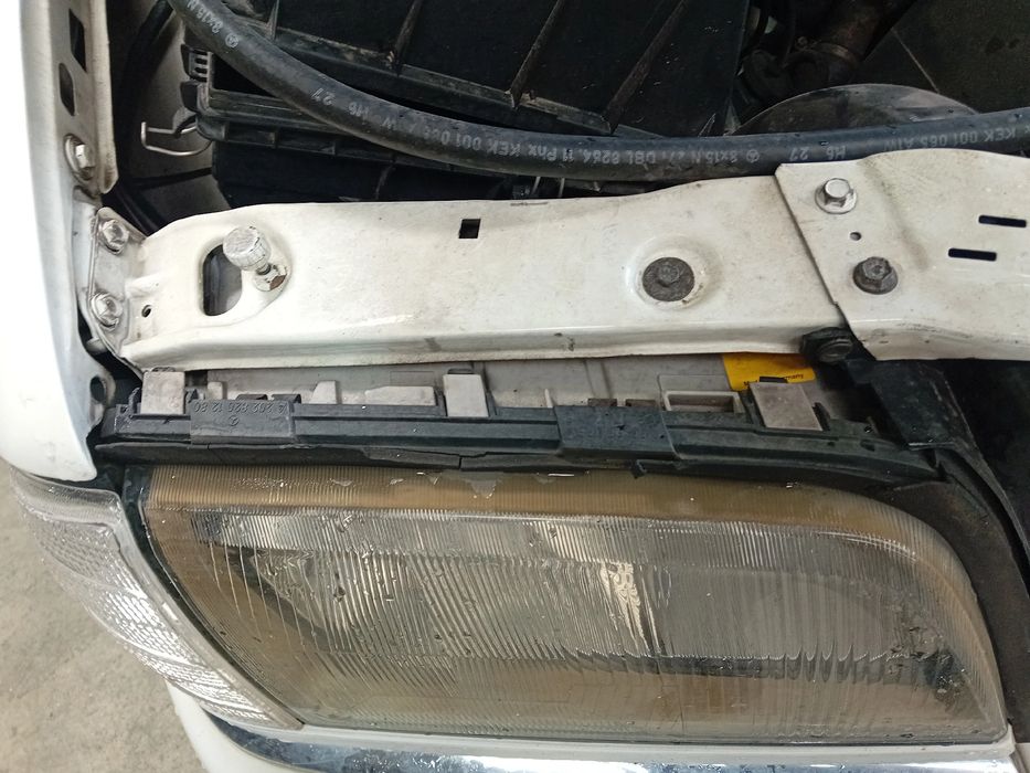 Ótica / farol direita MERCEDES-BENZ Classe C (W202)