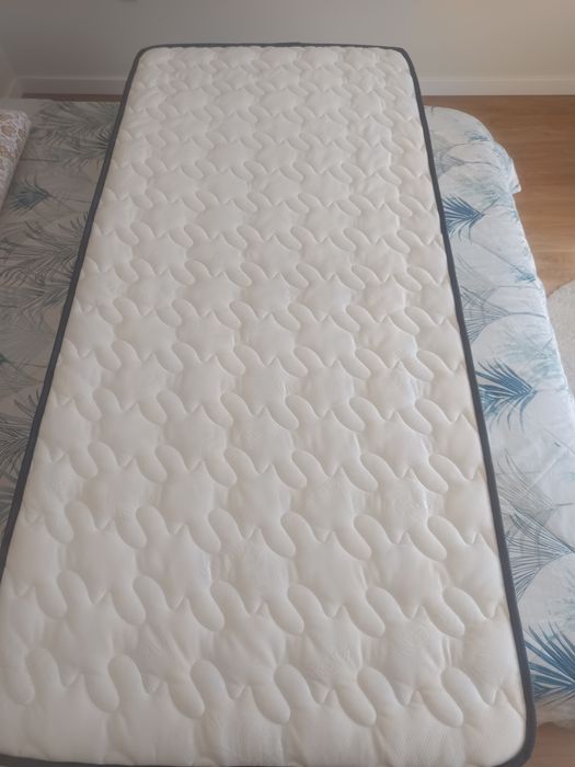 Colchão de solteiro 90x200