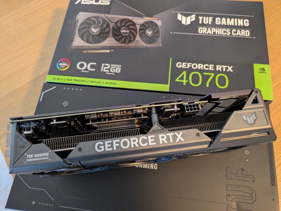 ASUS TUF Gaming GeForce RTX 4070 OC