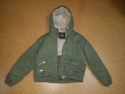 Курточка для девочки р.146