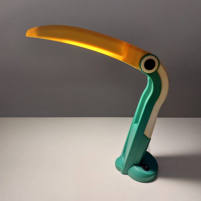 Vintage toucan lamp
