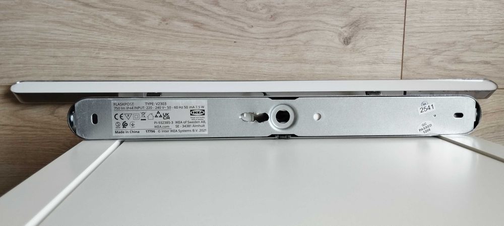 FLASKPOST Oświetlenie szafki/ścienne LED, chrom, 56 cm