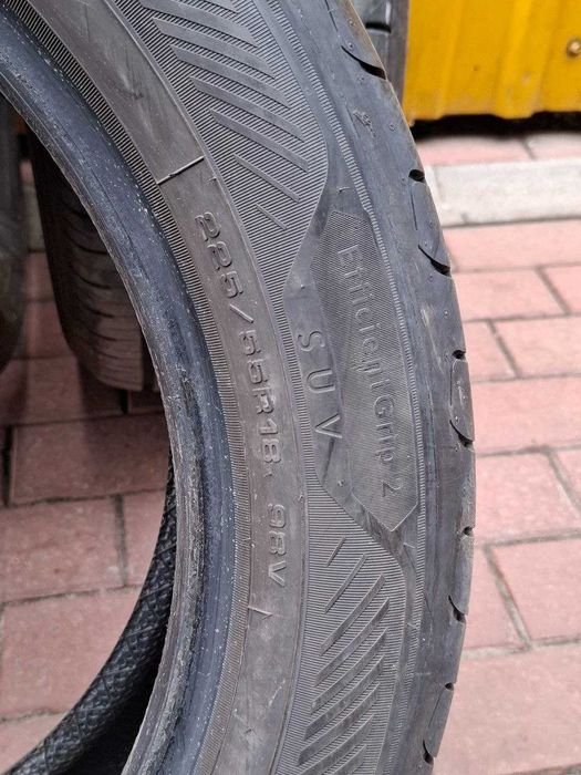 Продам літні шини GoodYear EfficientGrip 2 SUV (225/55R18 98V).