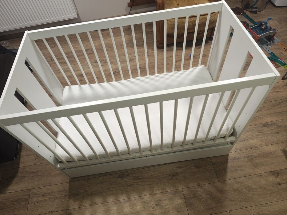 Łóżeczko niemowlęce 120 x 60 z materacem i szufladą KLUPŚ