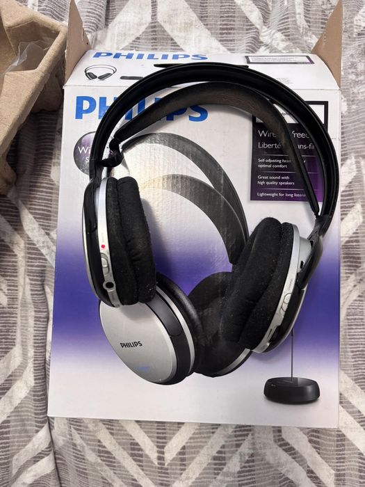 Безпровідні навушники