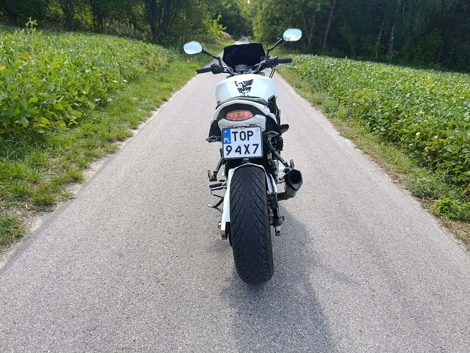 Suzuki  GSR  750