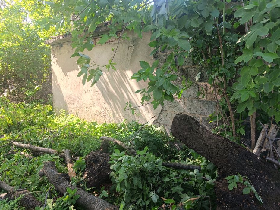 Gruz oddam po rozbiórce domu.