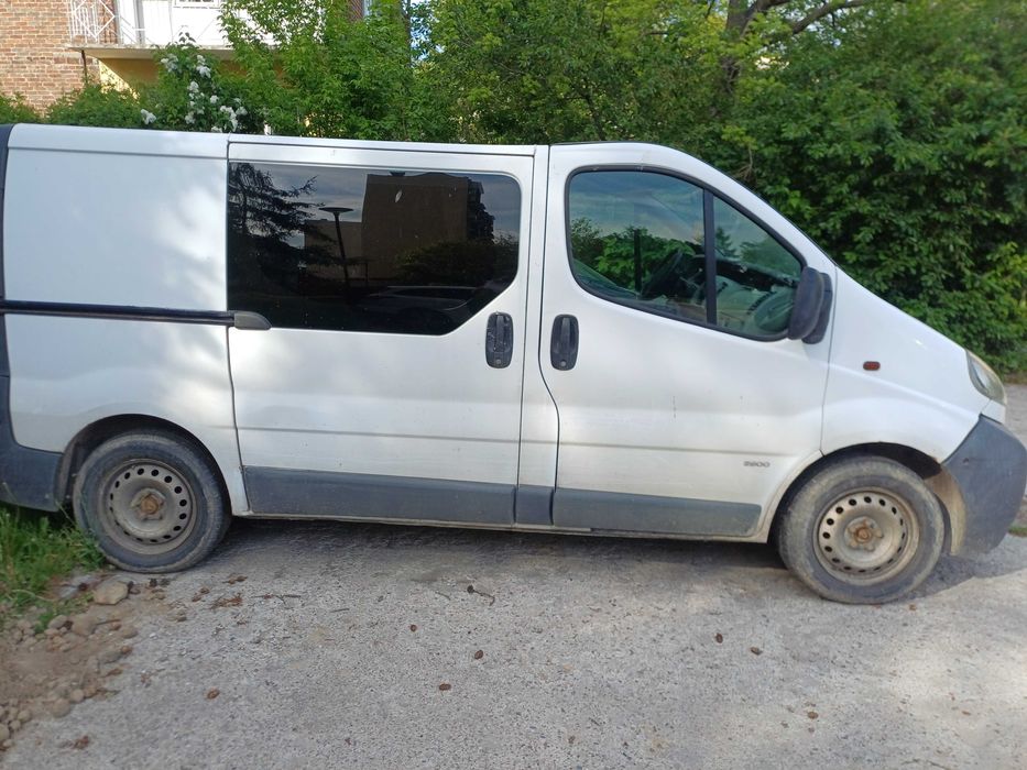 Opel vivaro 1.9 2002r