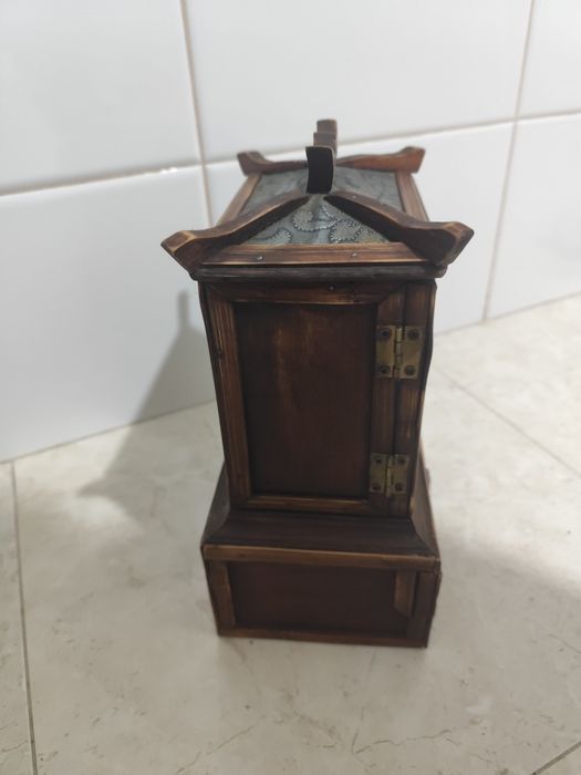 Oratório antigo em madeira