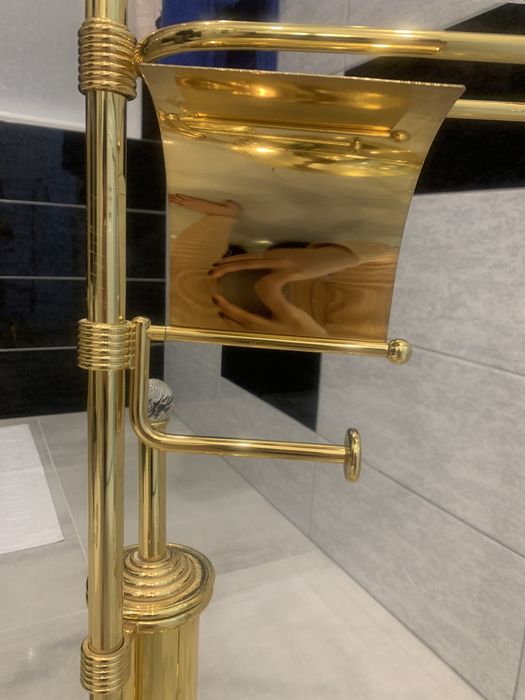 Стойка для туалета