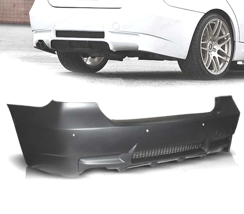 PARA-CHOQUES TRASEIRO BMW E90 LOOK M3 PDC SAÍDA DUPLA ESQ