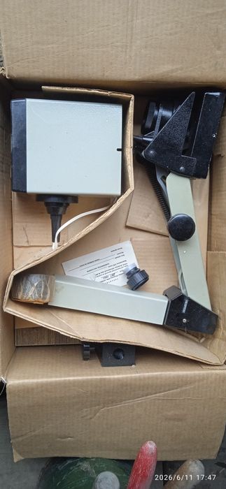 Продам Фотоувеличитель Ленинград 6УМ