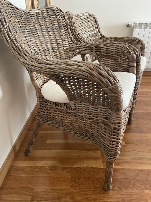 2 Cadeirões Ikea em vime