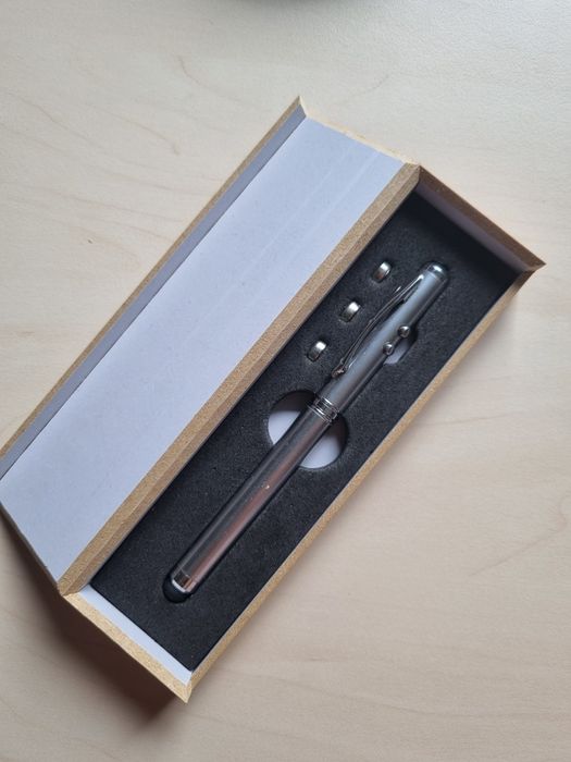 Wskaźnik laserowy do prezentacji