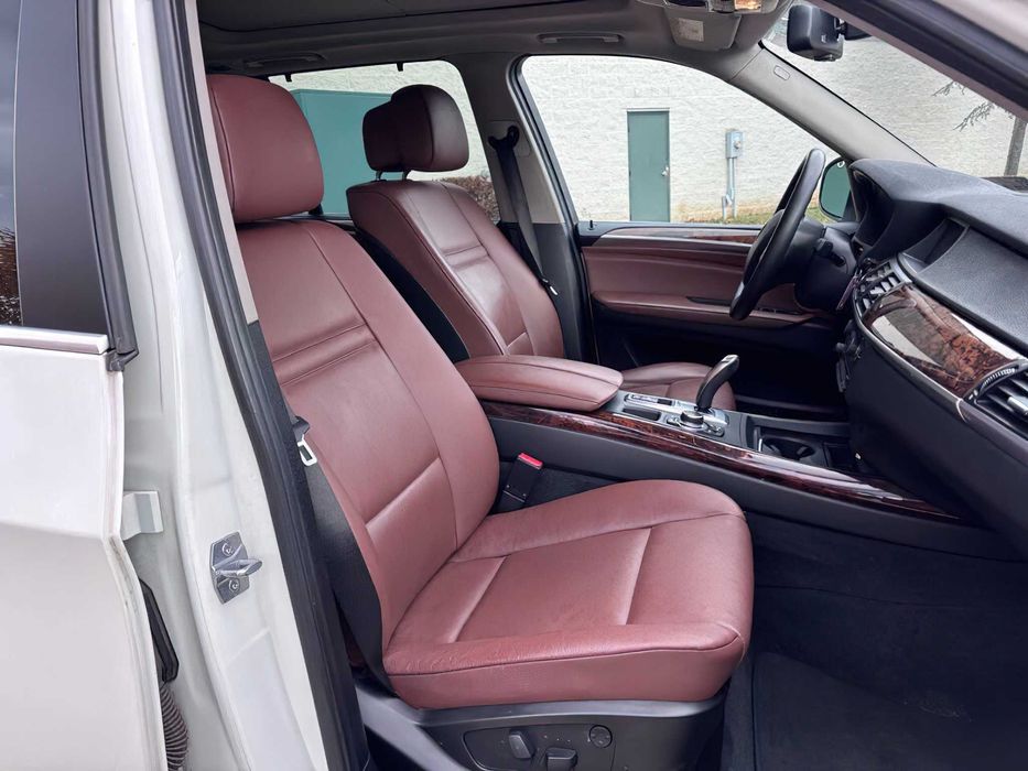 BMW X5 xDrive35i      2013