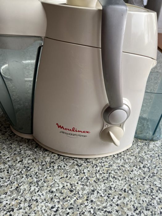 Соковижималка Moulinex