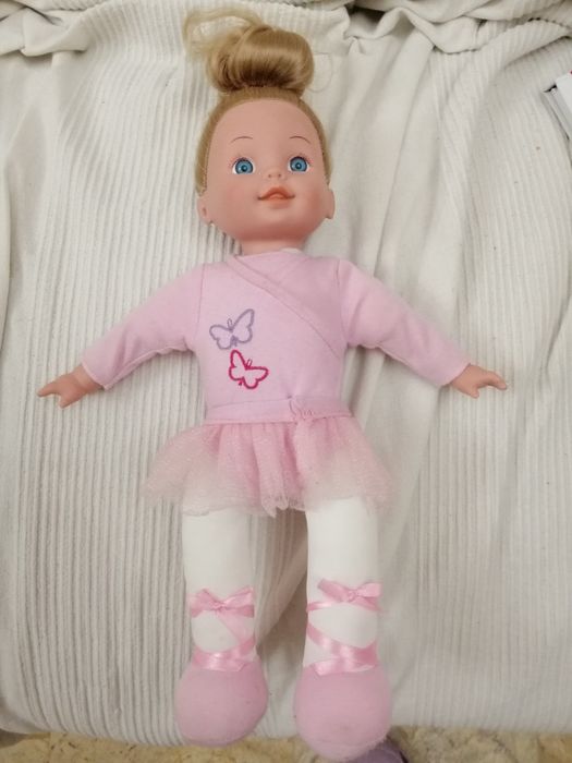 Lalka baletnica miękka z  pięknymi melodiami z Jeziora Łabędziego