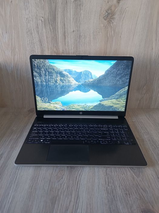 Ноутбук HP Intel i5 1035G1 8 по 3.6Ghz 16GB 256GB Подсветка клавиатуры