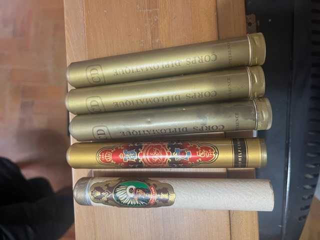 tubos metálicos de charutos (vazios)