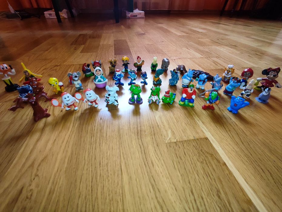 Іграшки Кіндер колекційні