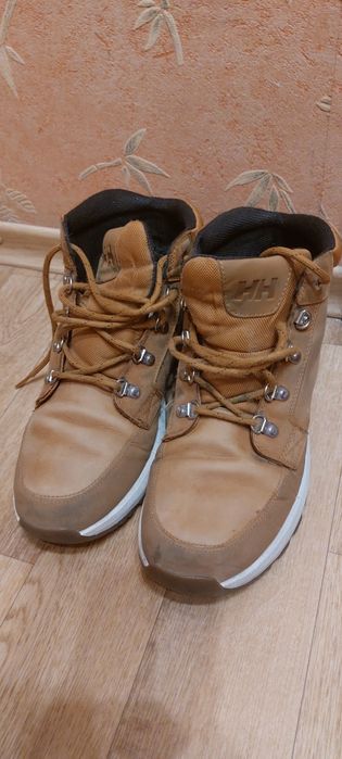 Продам черевики Helly Hansen (HH)