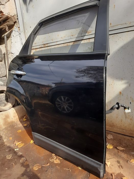 Дверка задня права Kia Sorento 2
