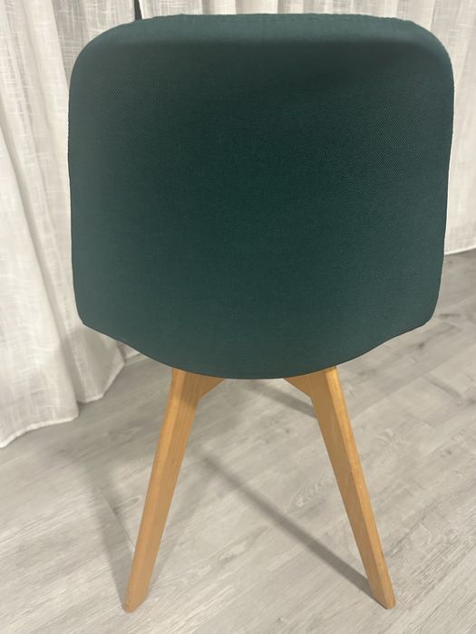 6 Cadeiras almofadadas verdes