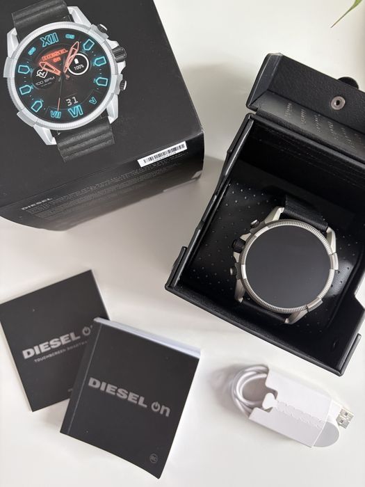 NOWY  Smartwach Diesel ON Full Guard