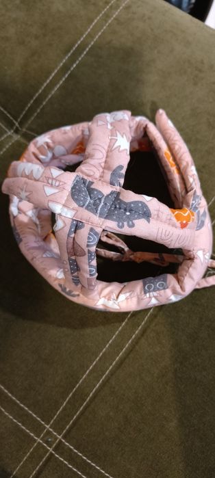 Захисний шолом для малюка