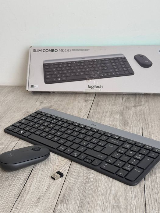 Комплект (клавіатура, миша) Logitech MK470 Slim Wireless Combo Blac ES