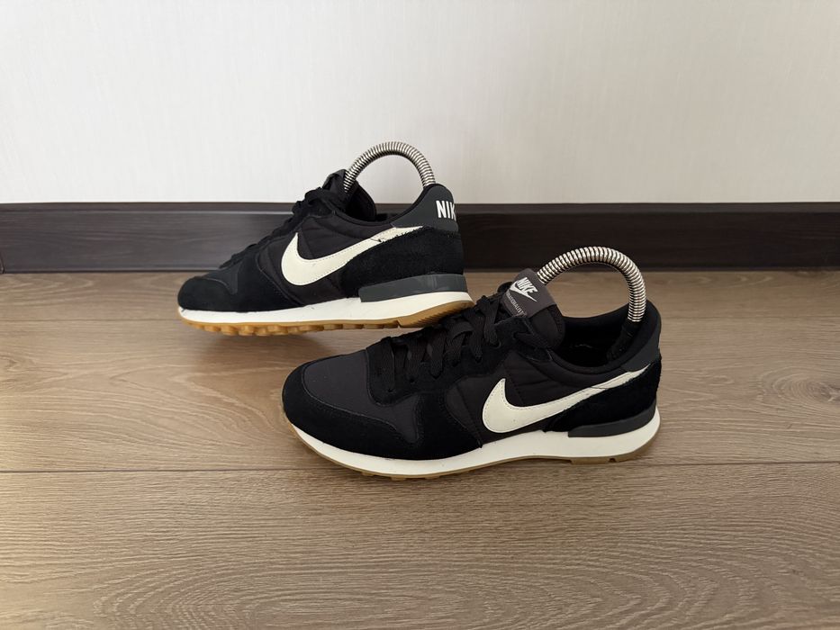 Кросівки Nike 37-38 розмір
