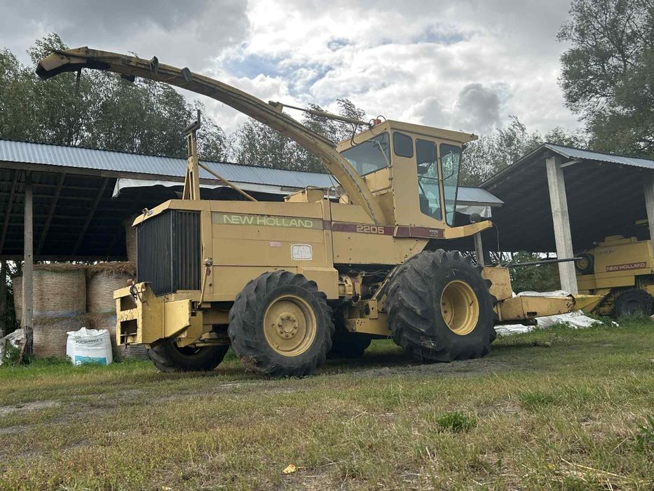 Sprzedam sieczkarnie New Holland 2205