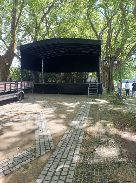 Palco Tradicional 10x7,5 com escada.