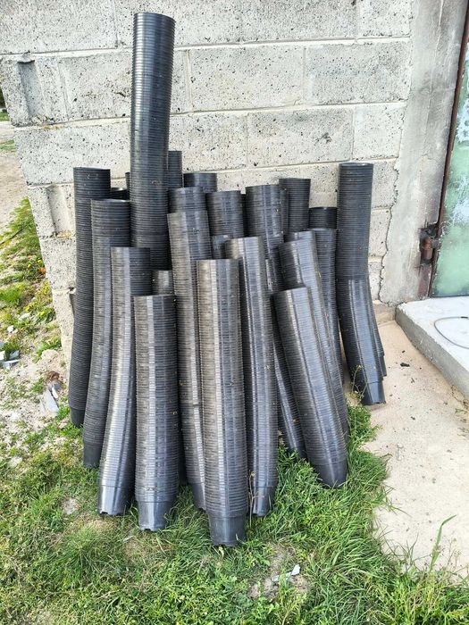 Doniczki plastikowe na sadzonki 1,5L
