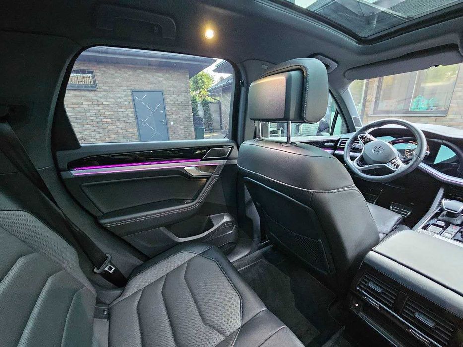 Volkswagen Touareg 2021 VIN WVGZZZCRZND008040 фото оголошення 10 з 15